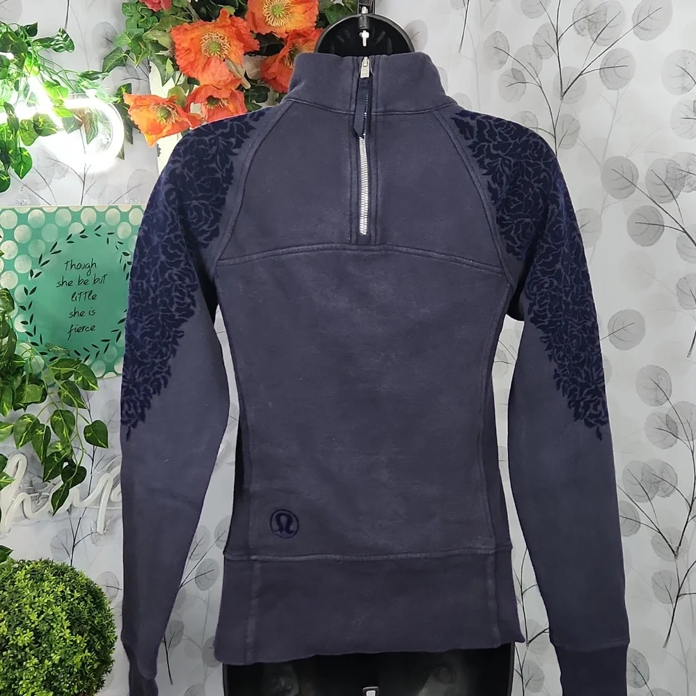 Lululemon Scuba Quarter-Zip Fleece Hoodie | Midnight Navy | Size 2 - Picture 5 of 10